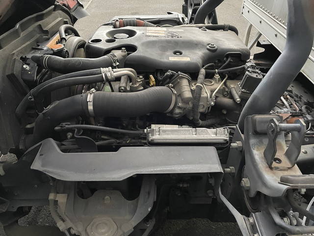 いすゞエルフアルミバン小型（2t・3t）[写真24]