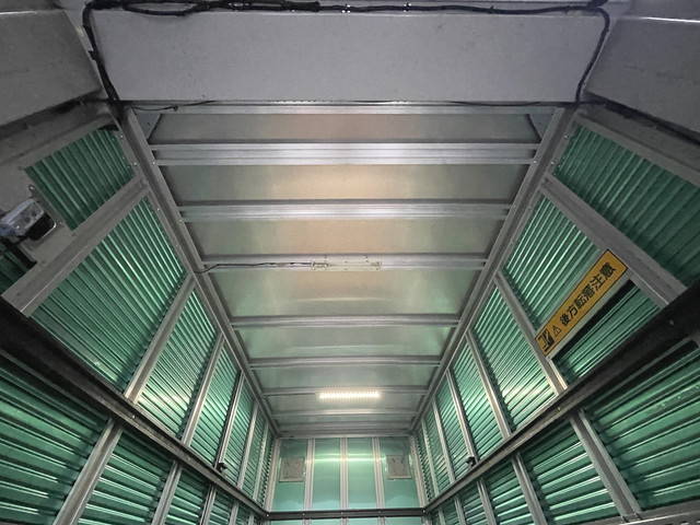 いすゞエルフアルミバン小型（2t・3t）[写真32]