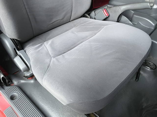 いすゞエルフアルミバン小型（2t・3t）[写真35]