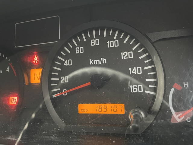 いすゞエルフアルミバン小型（2t・3t）[写真40]