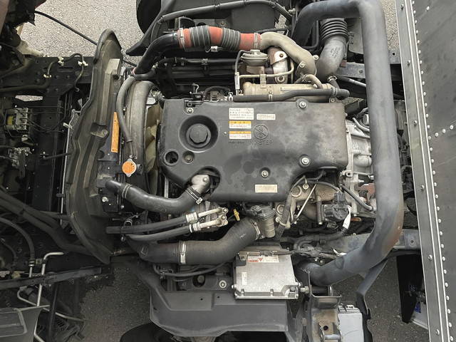 いすゞエルフアルミバン小型（2t・3t）[写真06]