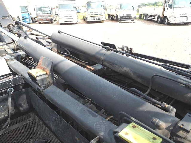 日野プロフィアコンテナ専用車大型（10t）[写真10]