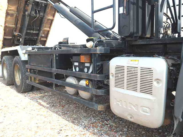 日野プロフィアコンテナ専用車大型（10t）[写真17]