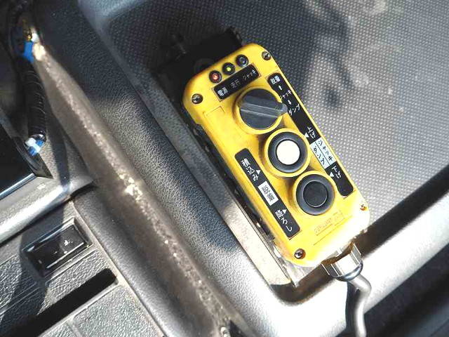 日野プロフィアコンテナ専用車大型（10t）[写真35]