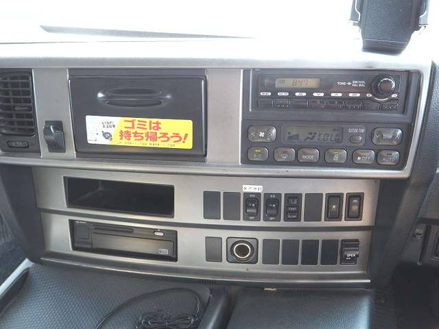 日野プロフィアコンテナ専用車大型（10t）[写真36]