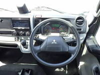 三菱ふそうキャンターアルミバン小型（2t・3t）[写真16]