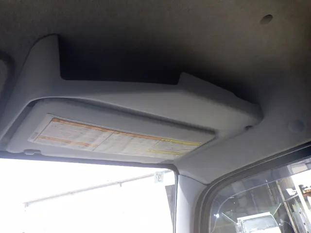 三菱ふそうキャンターアルミバン小型（2t・3t）[写真18]