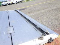 三菱ふそうキャンターアルミバン小型（2t・3t）[写真36]