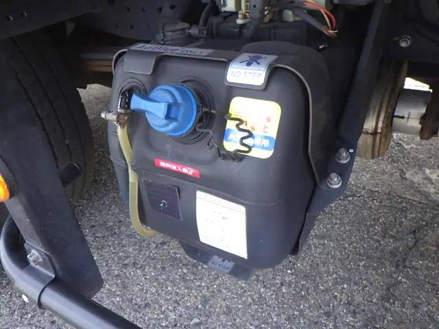 三菱ふそうキャンターアルミバン小型（2t・3t）[写真38]