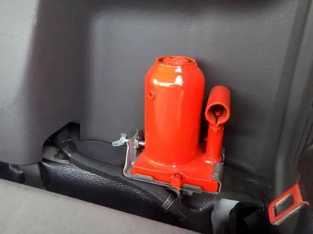 いすゞエルフアルミブロック小型（2t・3t）[写真21]