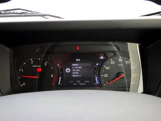 いすゞエルフアルミブロック小型（2t・3t）[写真40]