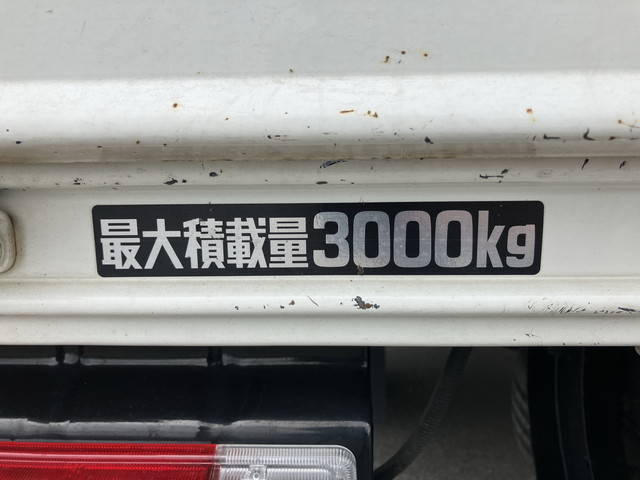 日野デュトロ平ボディ小型（2t・3t）[写真16]