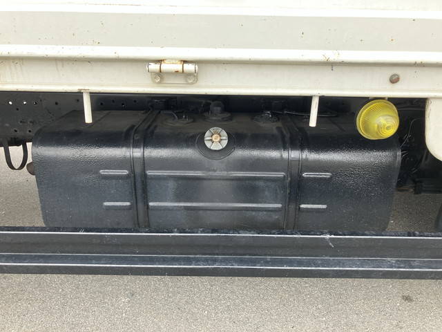 日野デュトロ平ボディ小型（2t・3t）[写真18]
