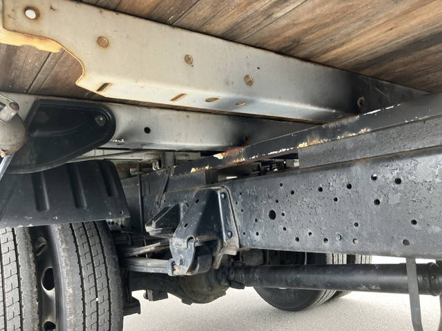 日野デュトロ平ボディ小型（2t・3t）[写真21]