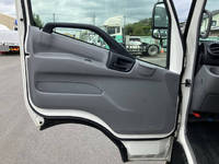 日野デュトロ平ボディ小型（2t・3t）[写真29]