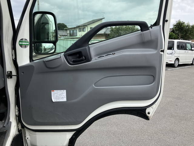 日野デュトロ平ボディ小型（2t・3t）[写真29]