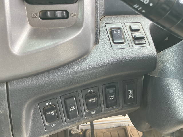 日野レンジャークレーン3段中型（4t）[写真38]