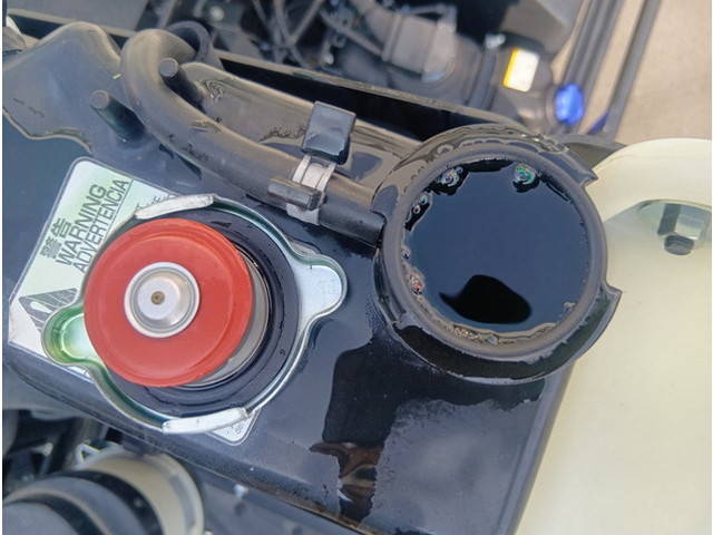 いすゞギガ深ダンプ（土砂禁ダンプ）大型（10t）[写真14]