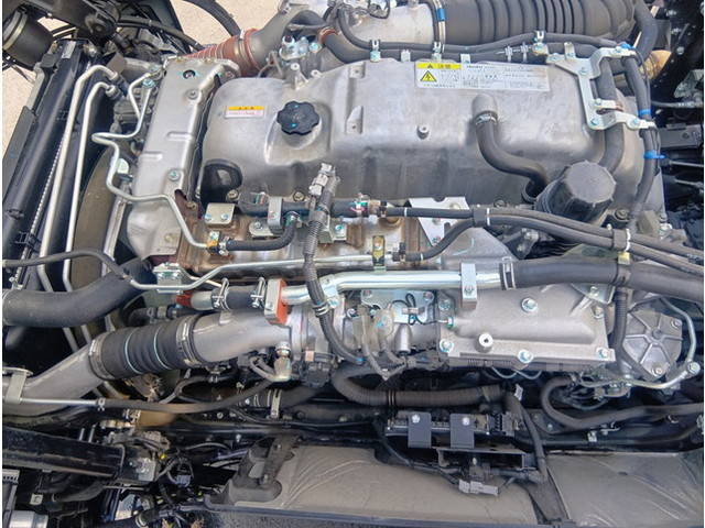 いすゞギガ深ダンプ（土砂禁ダンプ）大型（10t）[写真15]