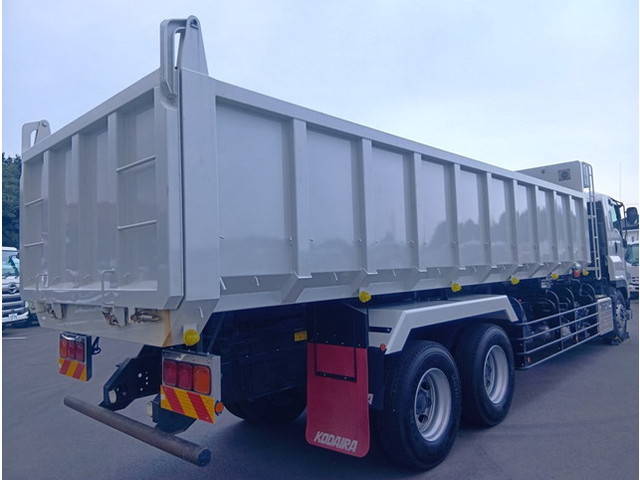 いすゞギガ深ダンプ（土砂禁ダンプ）大型（10t）[写真06]