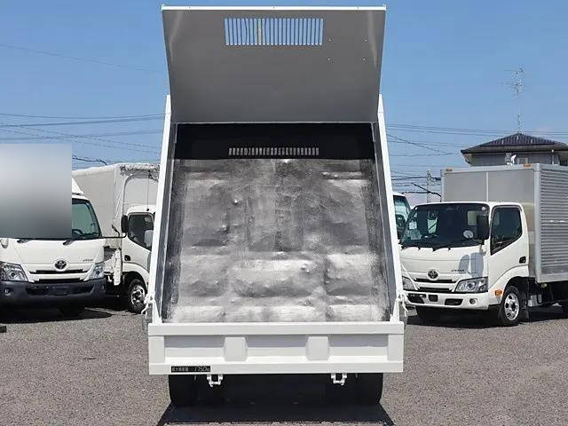 いすゞエルフダブルキャブ・ダンプ小型（2t・3t）[写真10]