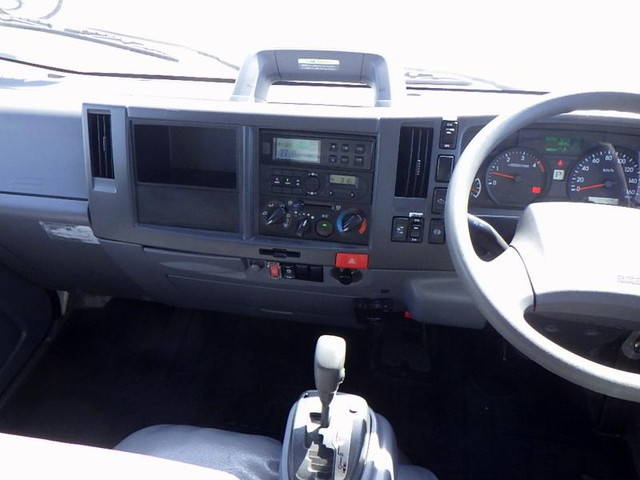 いすゞエルフ冷凍車（冷蔵車）小型（2t・3t）[写真15]