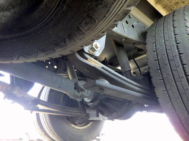 いすゞエルフ冷凍車（冷蔵車）小型（2t・3t）[写真24]