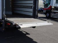 いすゞエルフ冷凍車（冷蔵車）小型（2t・3t）[写真18]