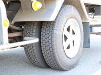 いすゞエルフ冷凍車（冷蔵車）小型（2t・3t）[写真25]