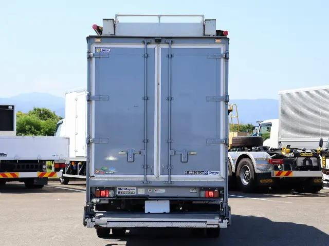 いすゞエルフ冷凍車（冷蔵車）小型（2t・3t）[写真06]