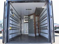 いすゞエルフ冷凍車（冷蔵車）小型（2t・3t）[写真10]