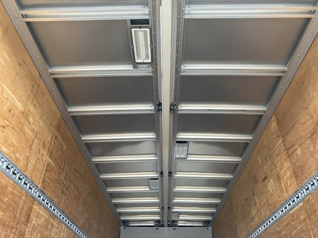 UDトラックスコンドルアルミウイング増トン（6t・8t）[写真14]