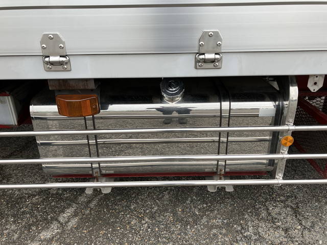 UDトラックスコンドルアルミウイング増トン（6t・8t）[写真20]