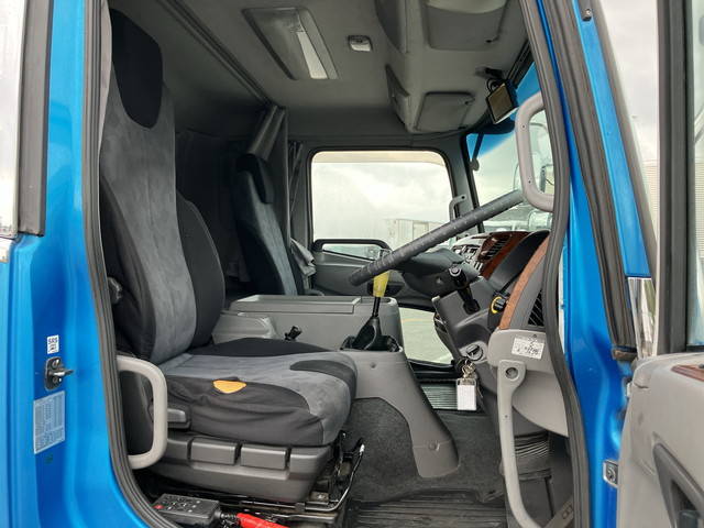 UDトラックスコンドルアルミウイング増トン（6t・8t）[写真32]