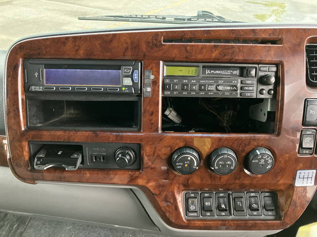 UDトラックスコンドルアルミウイング増トン（6t・8t）[写真37]