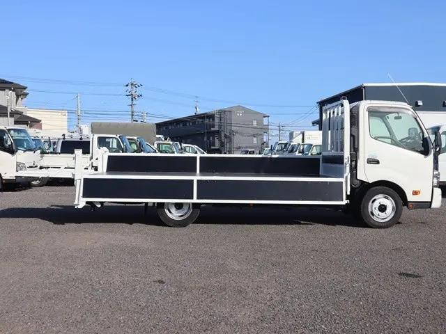 日野デュトロ平ボディ小型（2t・3t）[写真08]
