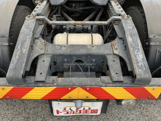 日野プロフィアトレーラーヘッド（トラクターヘッド）大型（10t）[写真10]