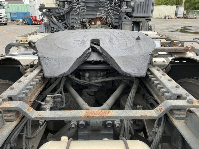 日野プロフィアトレーラーヘッド（トラクターヘッド）大型（10t）[写真11]