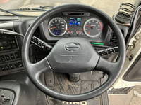 日野プロフィアトレーラーヘッド（トラクターヘッド）大型（10t）[写真32]