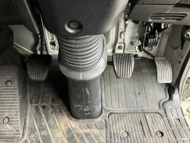 日野プロフィアトレーラーヘッド（トラクターヘッド）大型（10t）[写真34]