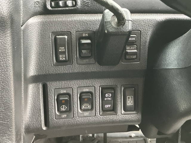 日野プロフィアトレーラーヘッド（トラクターヘッド）大型（10t）[写真36]