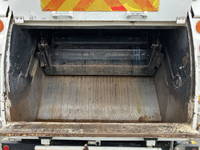 いすゞフォワードパッカー車（塵芥車）中型（4t）[写真11]