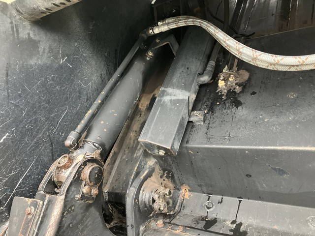 いすゞフォワードパッカー車（塵芥車）中型（4t）[写真12]