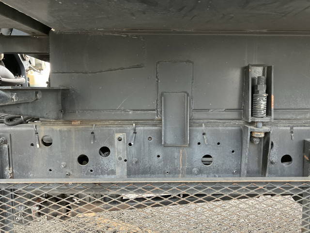 いすゞフォワードパッカー車（塵芥車）中型（4t）[写真28]