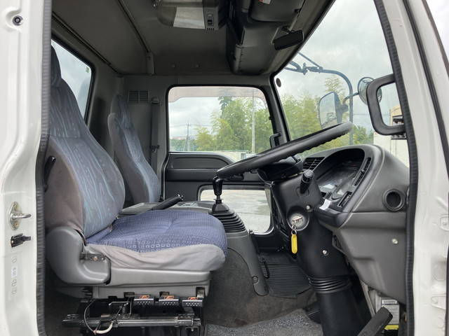 いすゞフォワードパッカー車（塵芥車）中型（4t）[写真35]