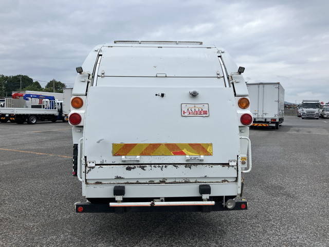 いすゞフォワードパッカー車（塵芥車）中型（4t）[写真09]