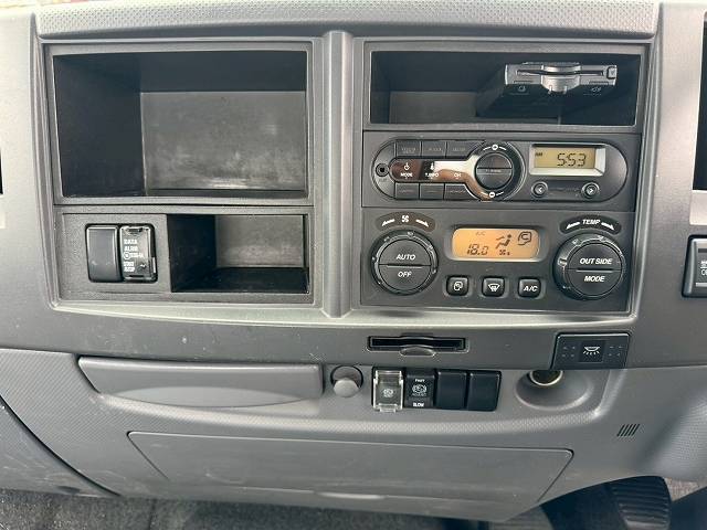 いすゞフォワード平ボディ増トン（6t・8t）[写真35]