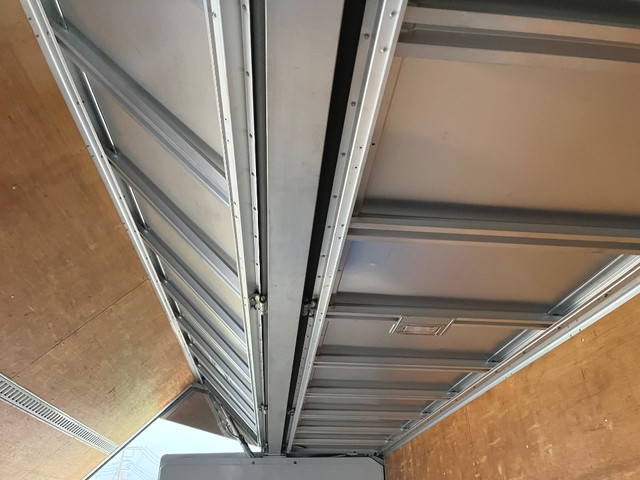 いすゞフォワードアルミウイング中型（4t）[写真05]