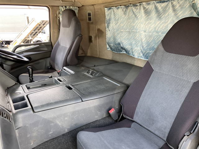 三菱ふそうスーパーグレートクレーン付大型（10t）[写真35]