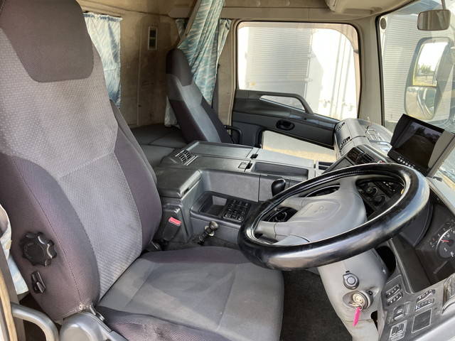 三菱ふそうスーパーグレートクレーン付大型（10t）[写真36]